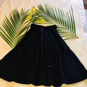 💐Authentic Banan Republic Midi Skirt💐